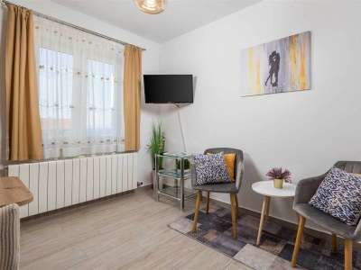 Apartment Apartment Slavica 3 - Yellow Sun - Features photo 12