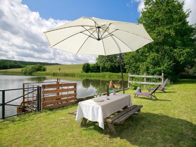 Holiday house Gîte atypique au bord de l'eau - Outdoor photo 8