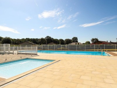 Holiday house Villa in Les Forges mit Golf & Pool - Outdoor photo 16