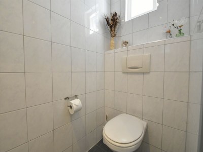 Holiday house Peaceful Holiday Home with Garden - Features photo 15