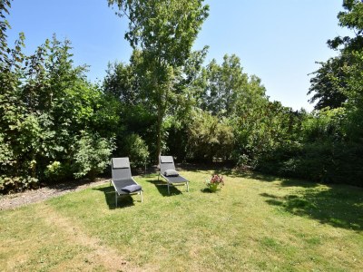 Holiday house Peaceful Holiday Home with Garden - Outdoor photo 34