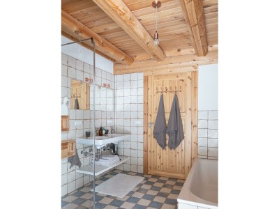 Apartment Ferienhaus, Toilette und Bad/Dusche getrennt, wald - Outdoor photo 24