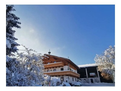 Apartment Familienzimmer, Dusche, WC, Bergseite - Outdoor photo 18