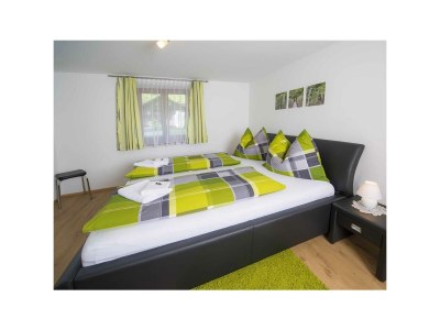 Apartment Appartement Erdges, Dusche, WC, 2 Schlafräume - Features photo 24