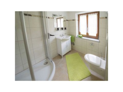 Apartment Appartement Erdges, Dusche, WC, 2 Schlafräume - Features photo 25