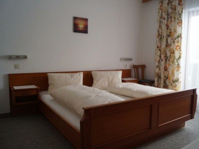 Holiday room Doppelzimmer mit Dusche od. Bad, WC - Outdoor photo 2