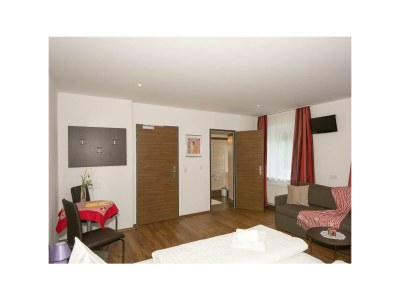 Holiday room Doppelzimmer Speiereck mit Dusche/WC - Features photo 11