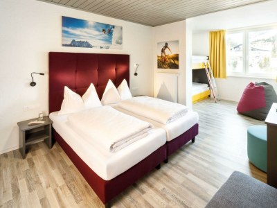 Holiday room Vierbettzimmer, Dusche, WC, 1 Schlafraum - 4Ever - Features photo 35