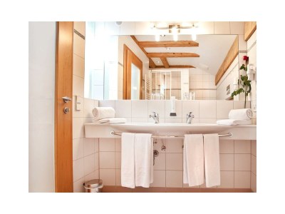 Holiday room Doppelzimmer mit Couch, Dusche, WC - Outdoor photo 25