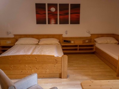 Holiday room Dreibettzimmer mit Bad, WC - Features photo 16