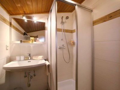 Apartment Appt. E/Wohn-Schlafr./Bad,WC,Balkon - Features photo 16