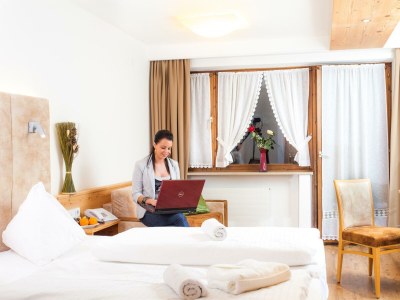 Holiday room Doppelzimmer Enzian mit Balkon - Features photo 28