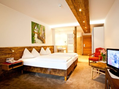 Holiday room Doppelzimmer Enzian mit Balkon - Features photo 29