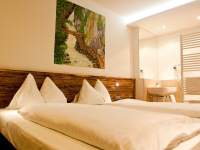 Holiday room Doppelzimmer Enzian mit Balkon - Features photo 32