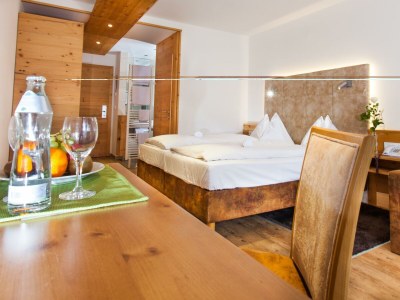 Holiday room Doppelzimmer Enzian mit Balkon - Features photo 48