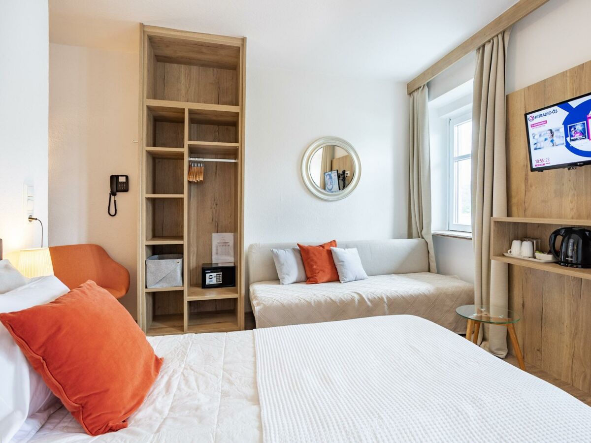 Holiday room Dreibettzimmer mit Dusche, WC - Outdoor photo 3