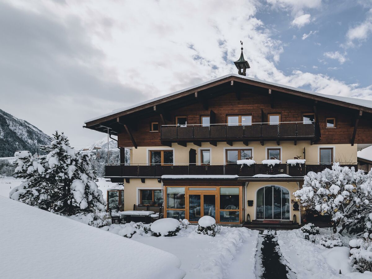 Holiday room Doppelzimmer, Dusche oder Bad, WC, Deluxe - Outdoor photo 2