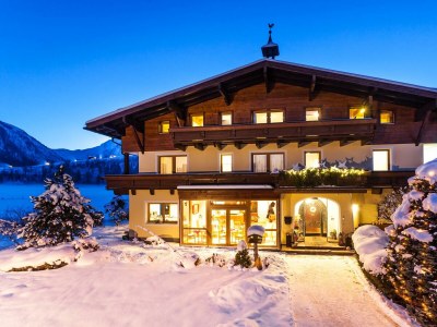 Holiday room Doppelzimmer, Dusche oder Bad, WC, Deluxe in Kaprun - Holiday room