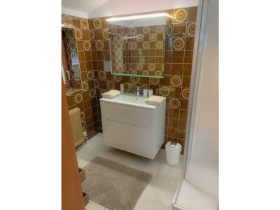 Apartment Appartement, Dusche, Bad, WC, Balkon, neuwertig - Features photo 42