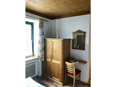 Holiday room Einzelzimmer mit Dusche od. Bad, WC - Features photo 14