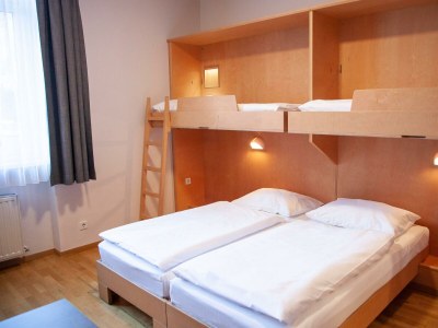 Holiday room Dreibettzimmer, Dusche, WC - Outdoor photo 8