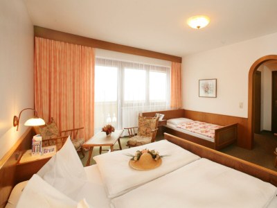 Holiday room Doppelzimmer ON mit Dusche od. Bad, WC - Outdoor photo 7