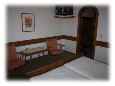 Holiday room Doppelzimmer ON mit Dusche od. Bad, WC - Features photo 32