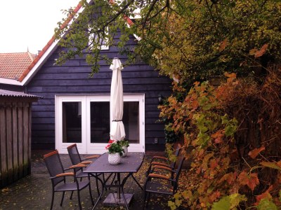 Holiday house In the center of Domburg with private parking - Outdoor photo 2
