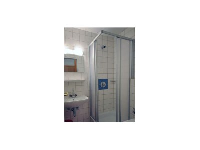 Holiday room Vierbettzimmer mit DU, WC, Nichtraucher - Features photo 29