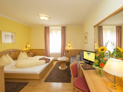 Holiday room Einzelzimmer, Dusche und Bad, WC - Outdoor photo 9