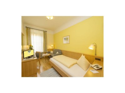 Holiday room Einzelzimmer, Dusche und Bad, WC - Features photo 46