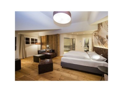 Holiday room Juniorsuite Bad/Dusche/Doppelwhirlpool - Outdoor photo 3