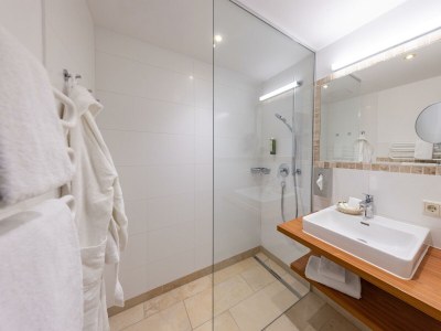 Holiday room Suite mit Balkon zum Ort und See - Outdoor photo 33