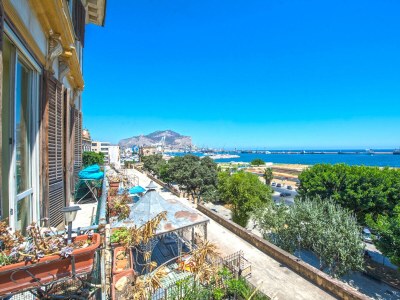 Apartment Amazing Sea View in Historic Building in Downtown - Environment photo 13