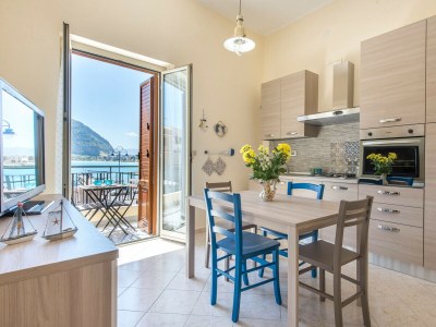 Apartment Casetta vista mare in piazza a Mondello - Features photo 5