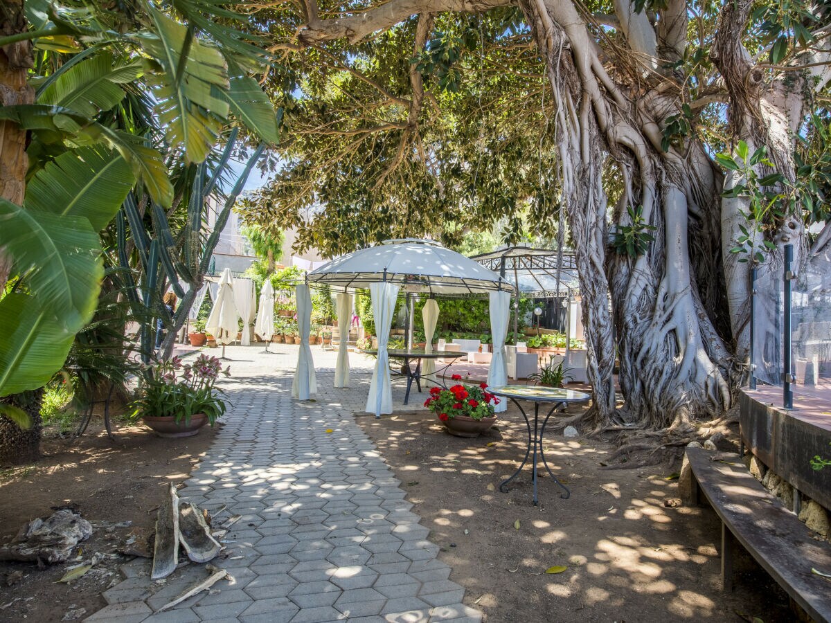 Holiday house Villa Liberty sul mare - Camera Glicine - CAV/CM - Outdoor photo 4