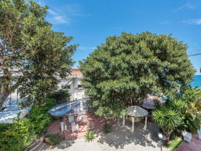 Holiday house Villa Liberty sul mare - Camera Glicine - CAV/CM - Environment photo 23