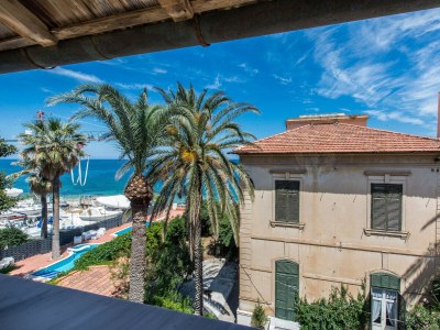 Holiday house Villa Liberty sul mare - Camera Magenta - CAV/CM - Environment photo 23