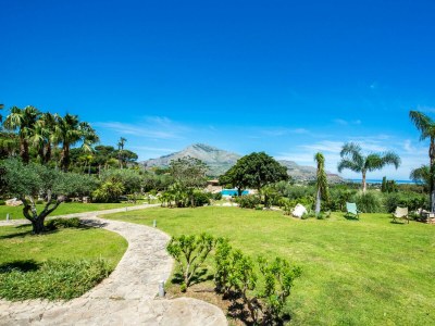 Apartment L'Ulivo Blu - One-bedroom with garden - Loc - Environment photo 9