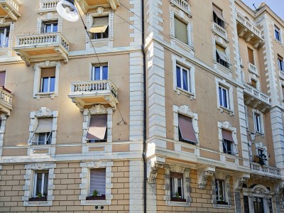 Apartment Cozy Family Apartment in Castelletto by Wonderful - Outdoor photo 4