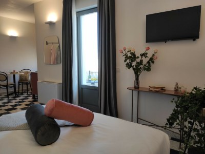 Apartment 1940 Luxury Accommodations - 5 Suite Onice CAV - Features photo 12