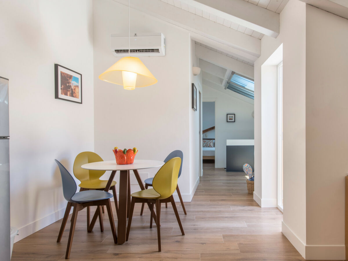 Apartment Le Niche Holiday Home with Terrace - CAV - Features photo 4