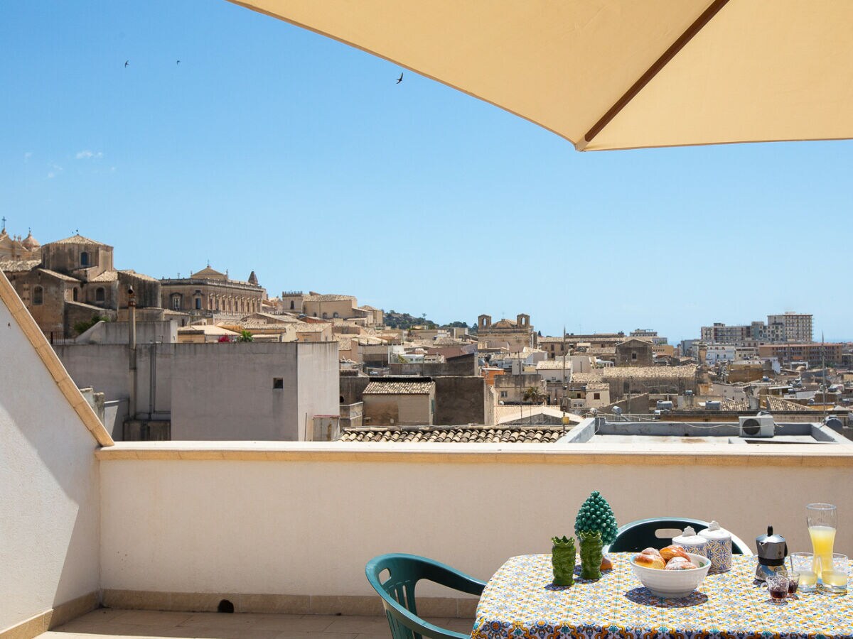 Apartment La Terrazza sui Tetti di Noto - Outdoor photo 3