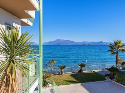 Apartment Residenza Miralago - 08 Agrippina - Locazione BK - Environment photo 54