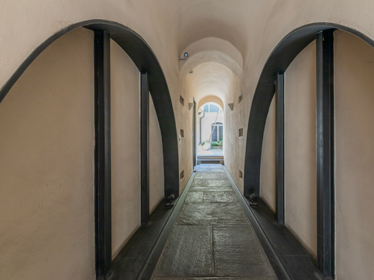 Apartment Barbaroux 8 - Barbaroux Duplex al Quadrilatero - Outdoor photo 2