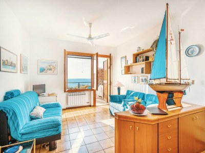 Apartment Una terrazza sul golfo di Ospedaletti - Features photo 7