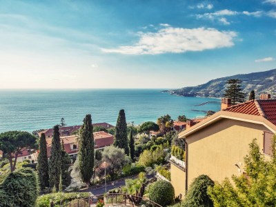 Apartment Una terrazza sul golfo di Ospedaletti - Environment photo 17