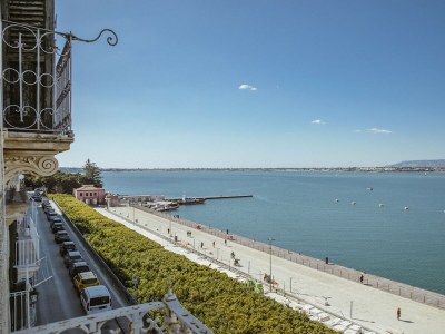 Apartment Duplex sul porto grande - Environment photo 20