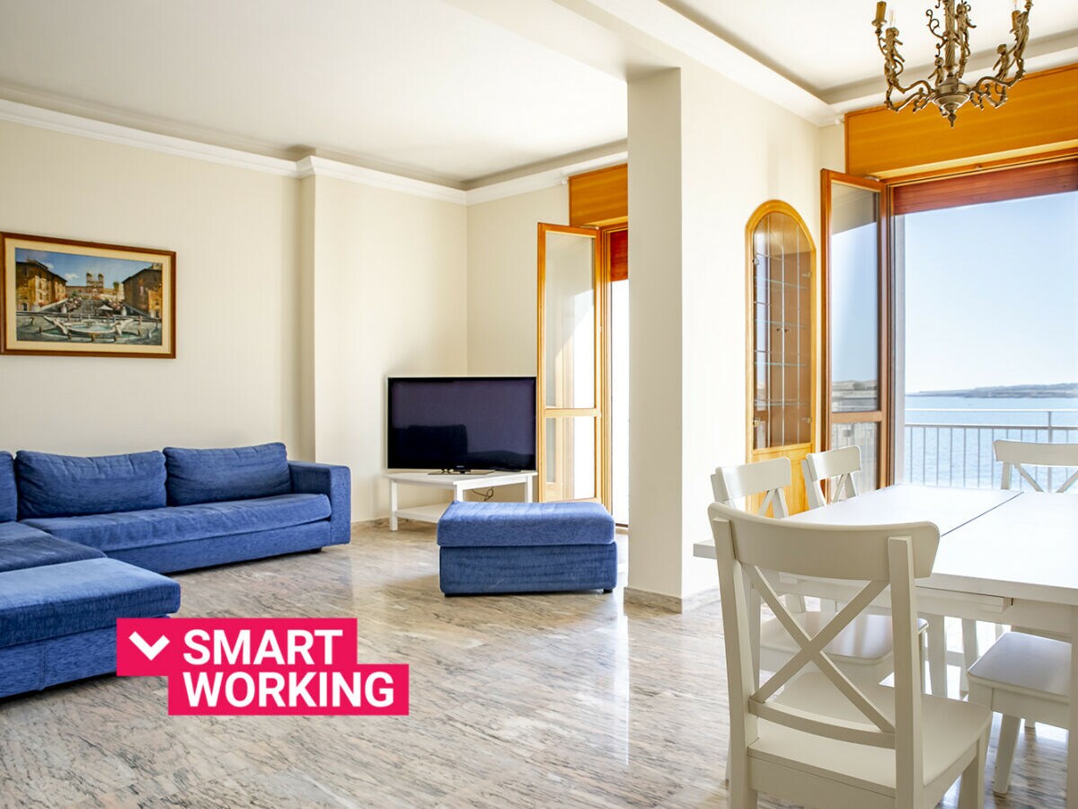 Apartment Ortigia seafront apartment