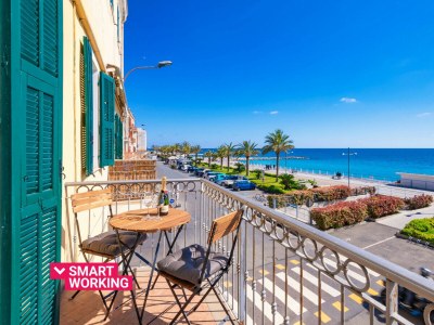 Apartment Appartamento fronte mare a Ospedaletti in Ospedaletti - Apartment